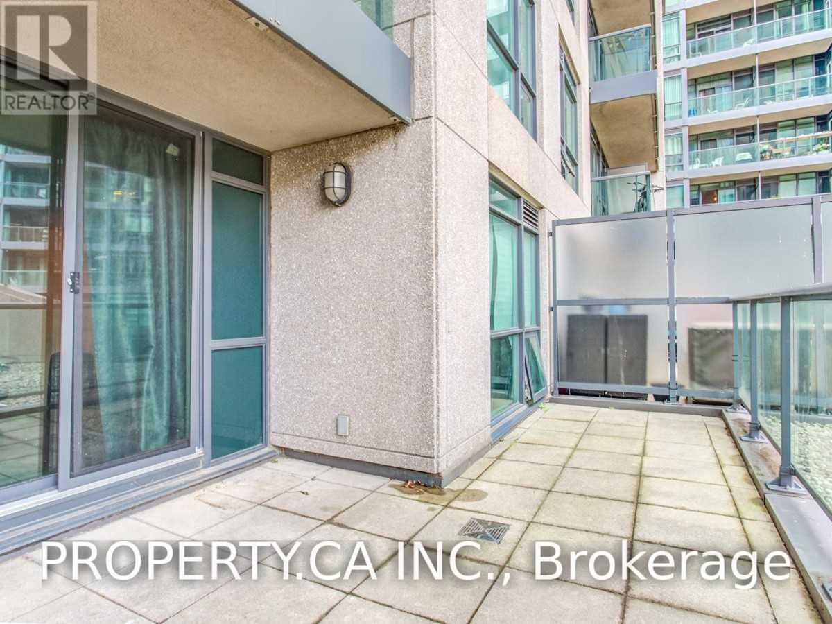 318 - 219 Fort York Boulevard Property Photo 19