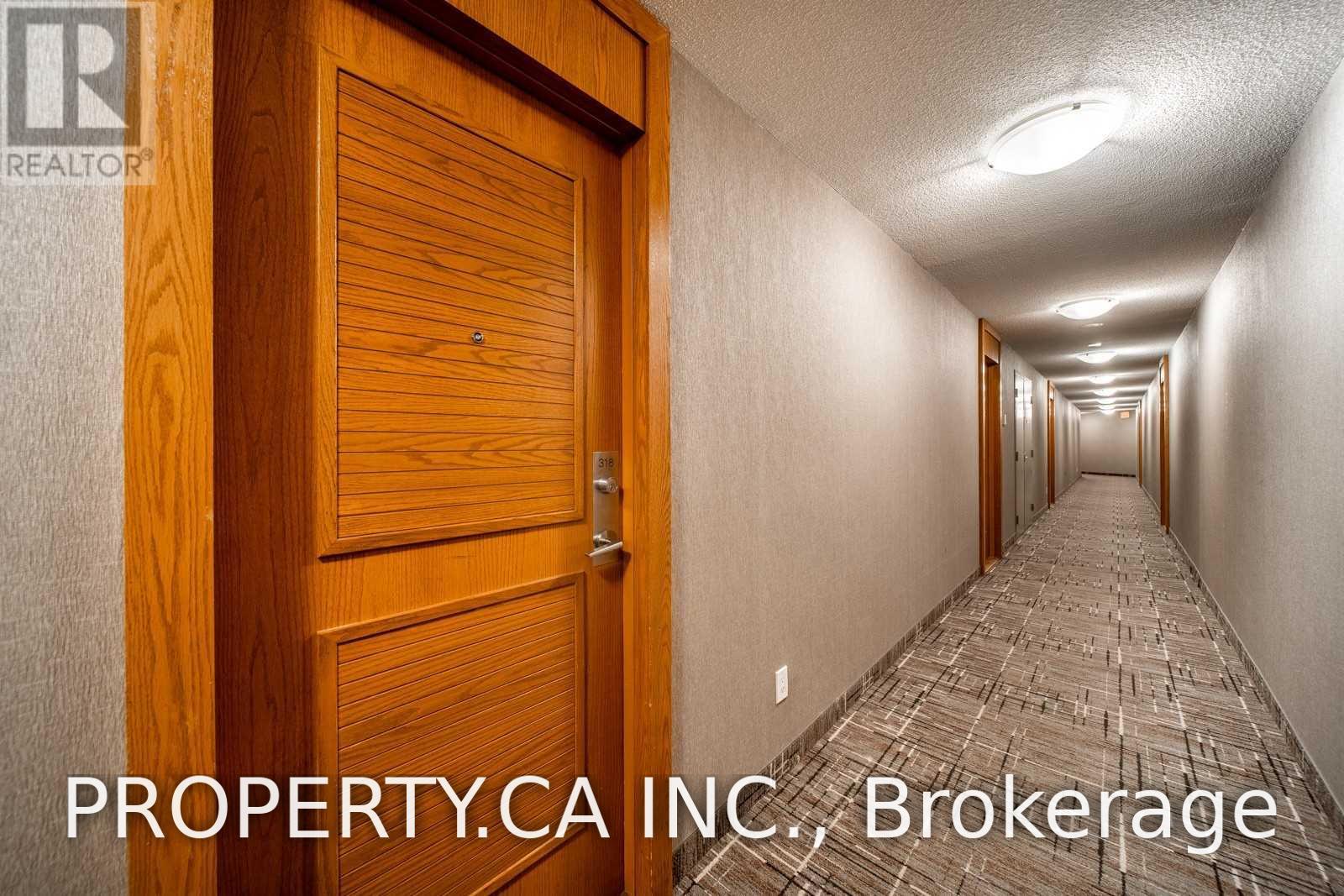 318 - 219 Fort York Boulevard Property Photo 22