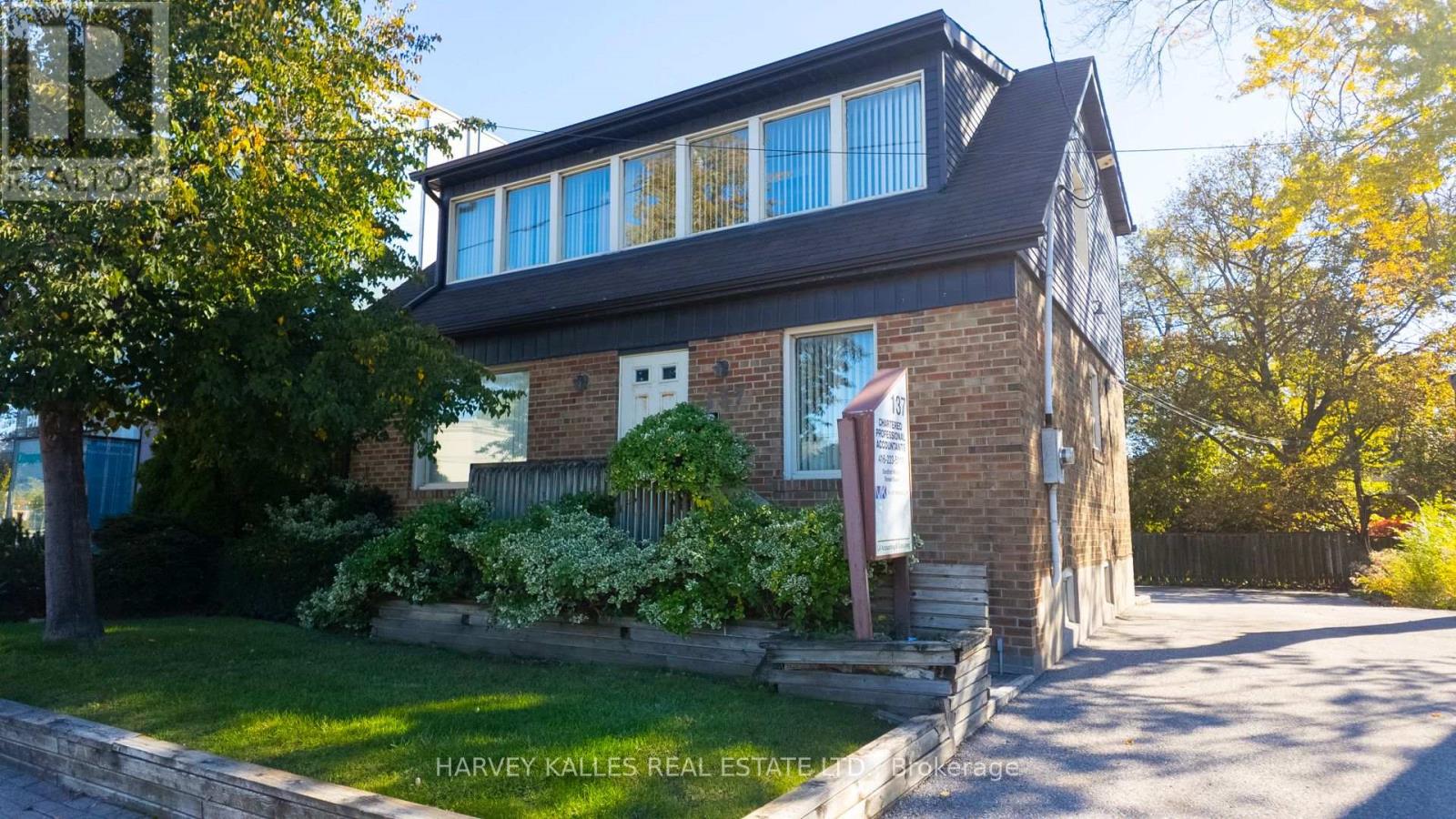 137 Sheppard Avenue E Property Photo 1