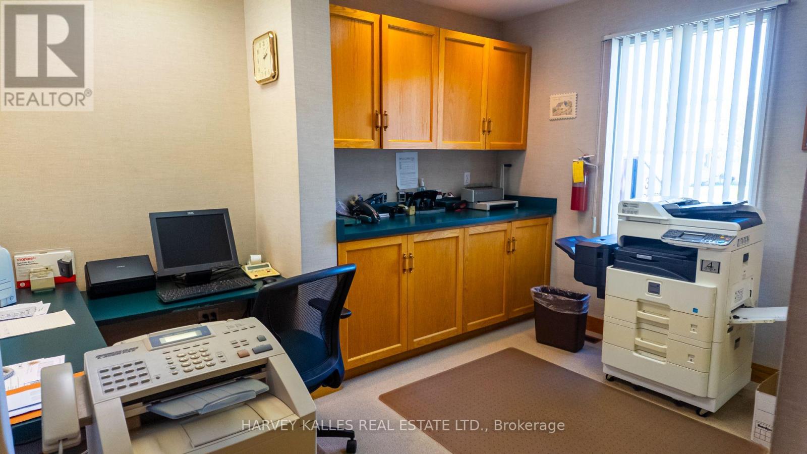 137 Sheppard Avenue E Property Photo 4