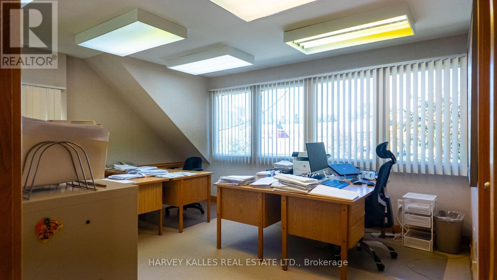 137 Sheppard Avenue E Property Photo 8