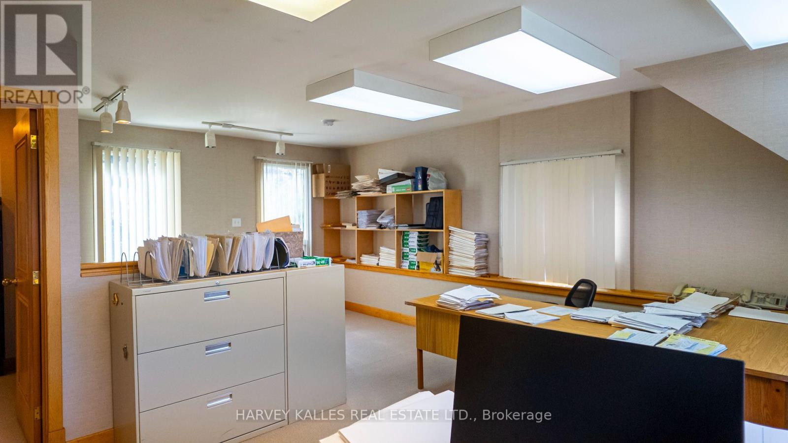 137 Sheppard Avenue E Property Photo 9