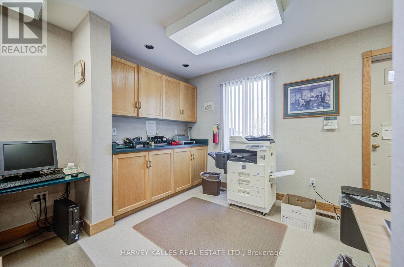 137 Sheppard Avenue E Property Photo 10