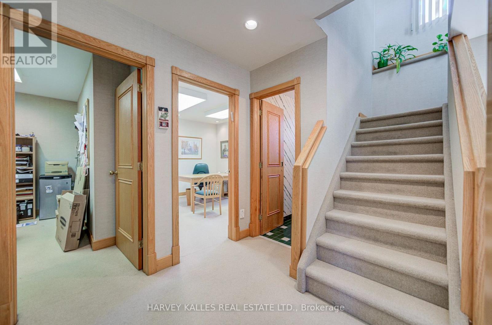 137 Sheppard Avenue E Property Photo 15