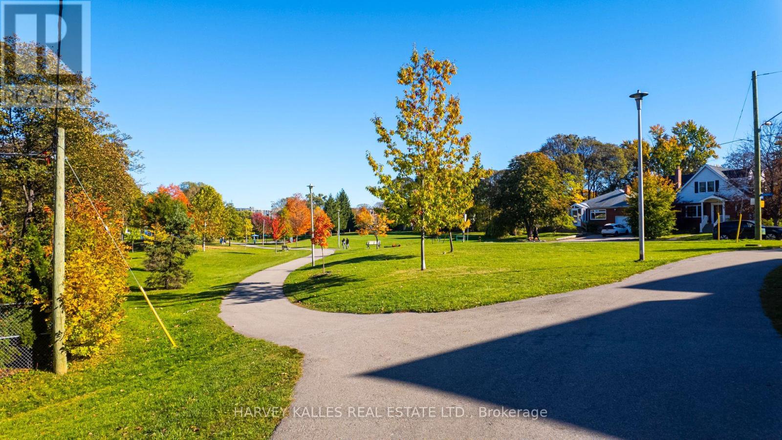 137 Sheppard Avenue E Property Photo 25