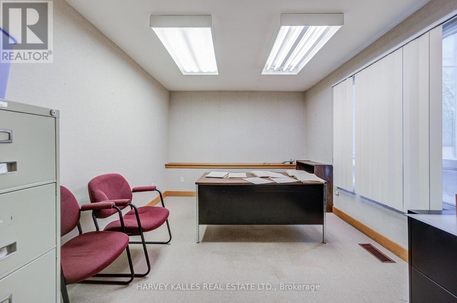 137 Sheppard Avenue E Property Photo 30