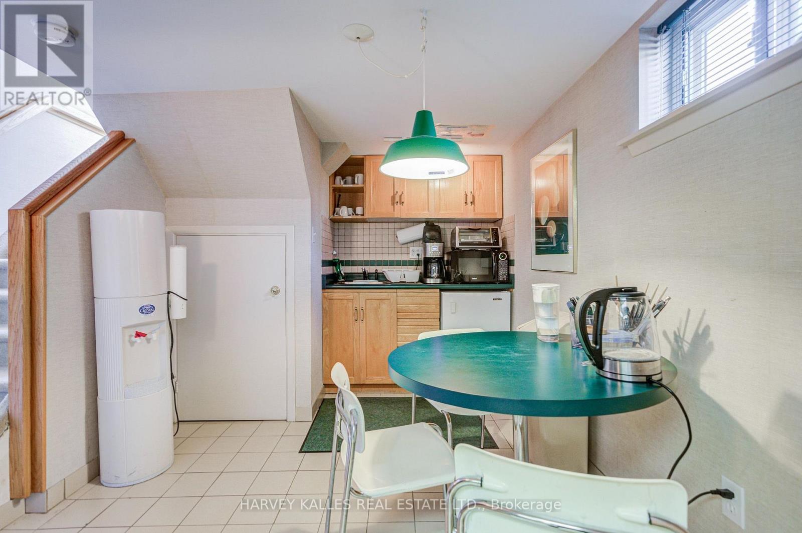 137 Sheppard Avenue E Property Photo 37