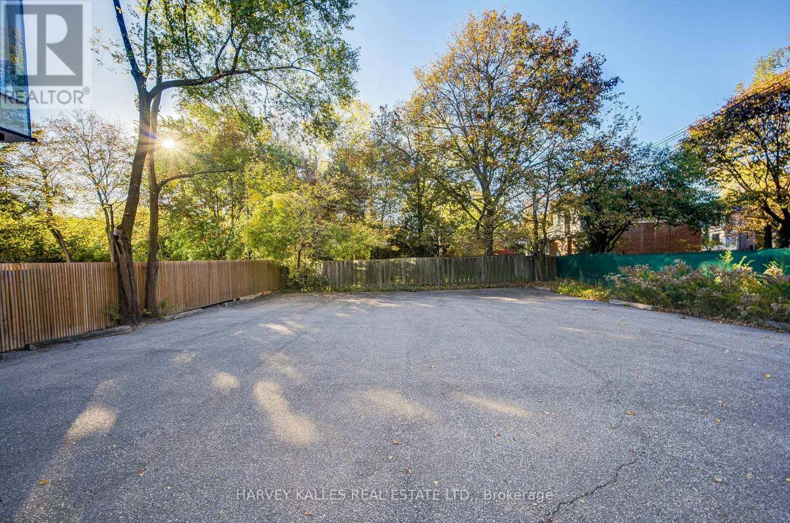 137 Sheppard Avenue E Property Photo 49