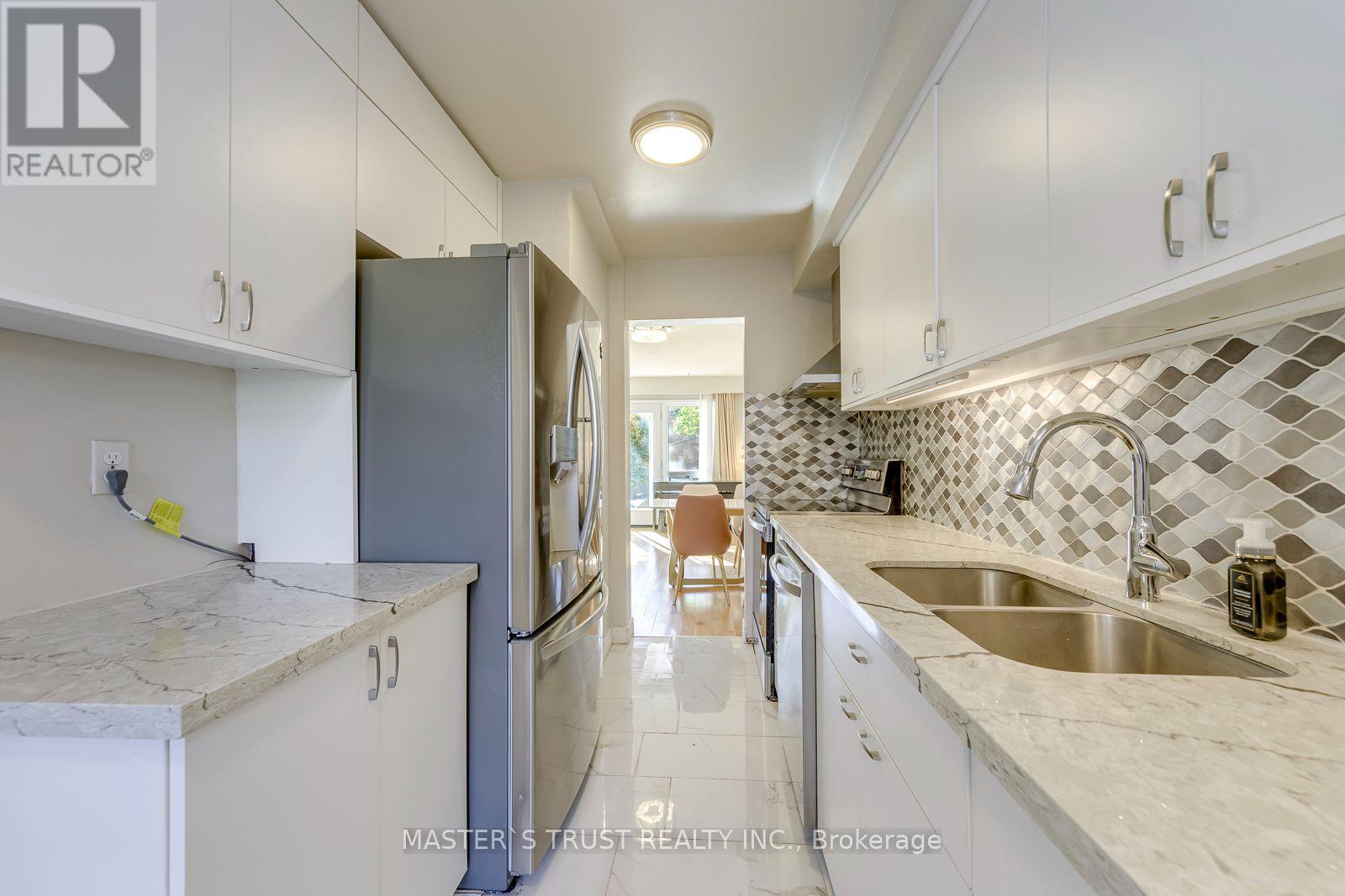 44 Tangle Briar Way Property Photo 8