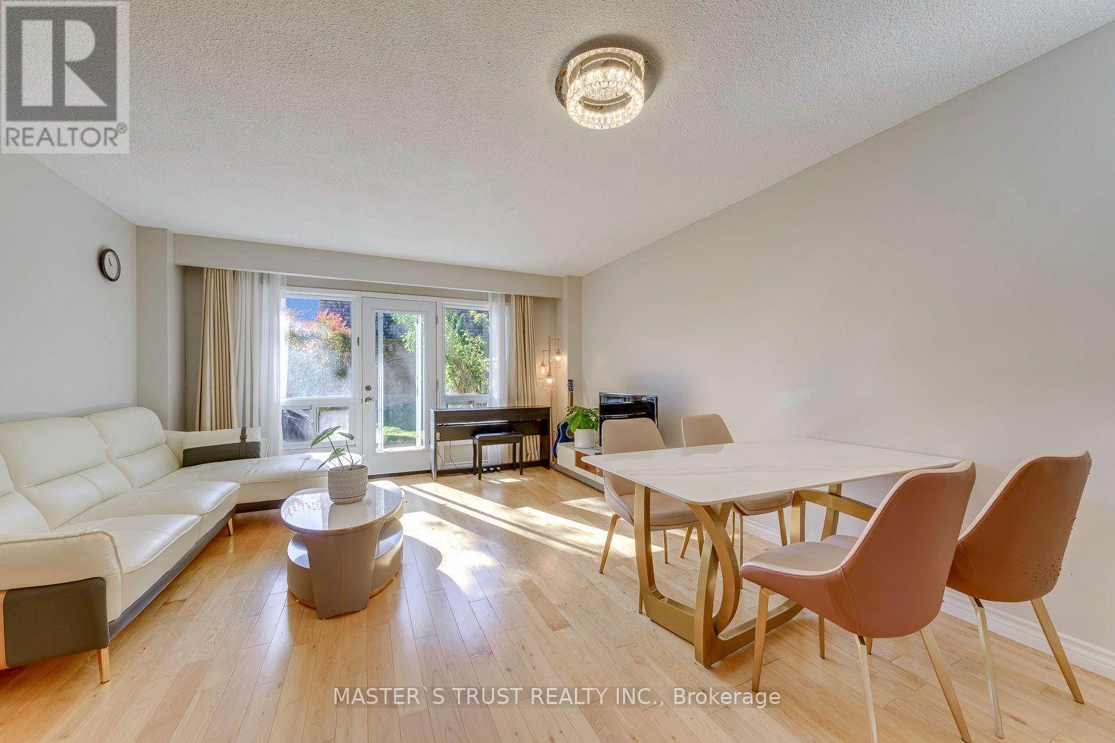 44 Tangle Briar Way Property Photo 12