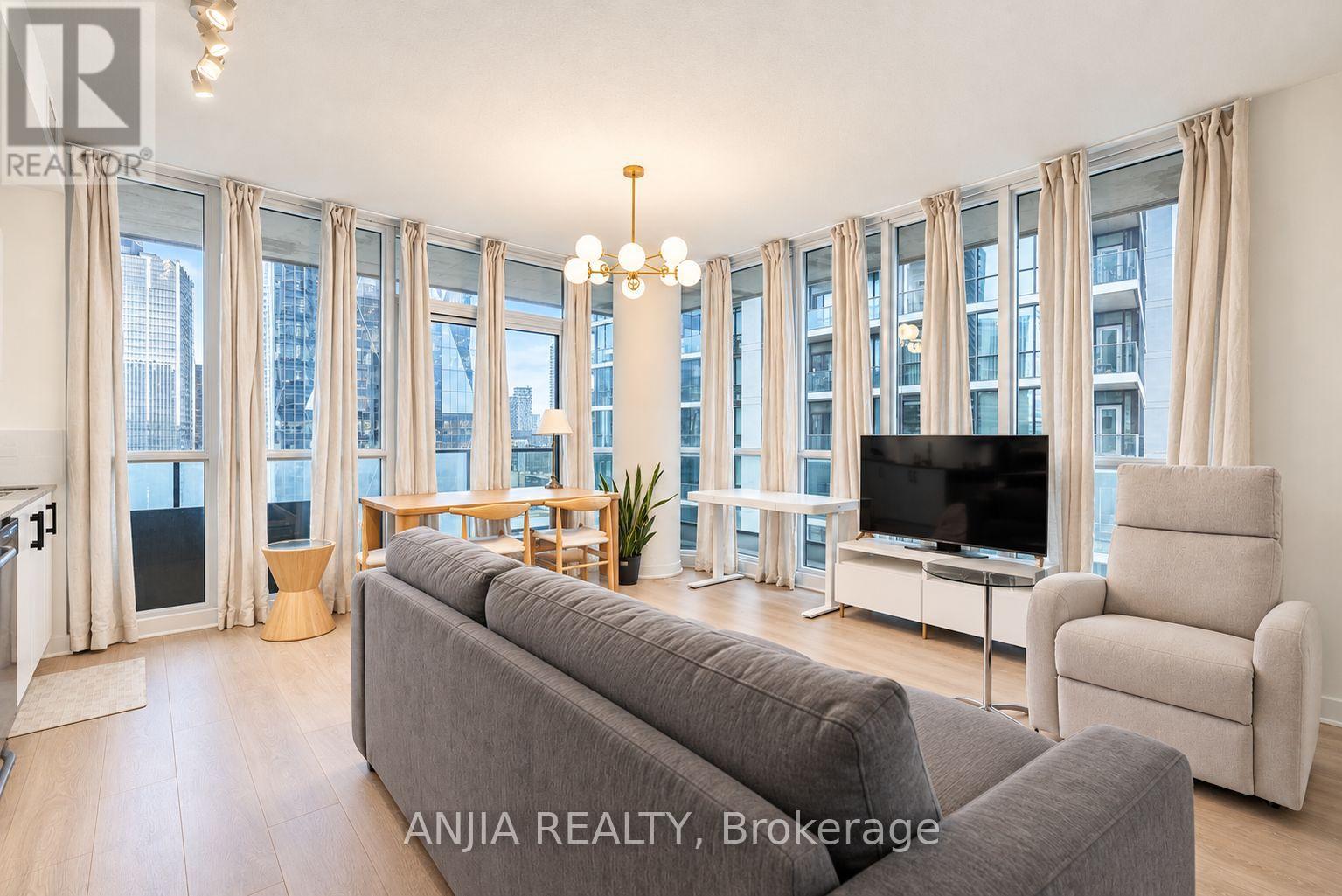 3004 - 33 BAY STREET Property Photo 1