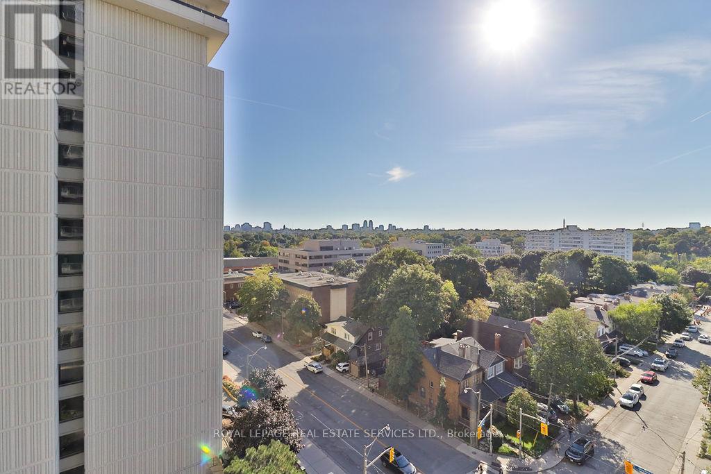 908 - 58 Orchard View Boulevard Property Photo 23