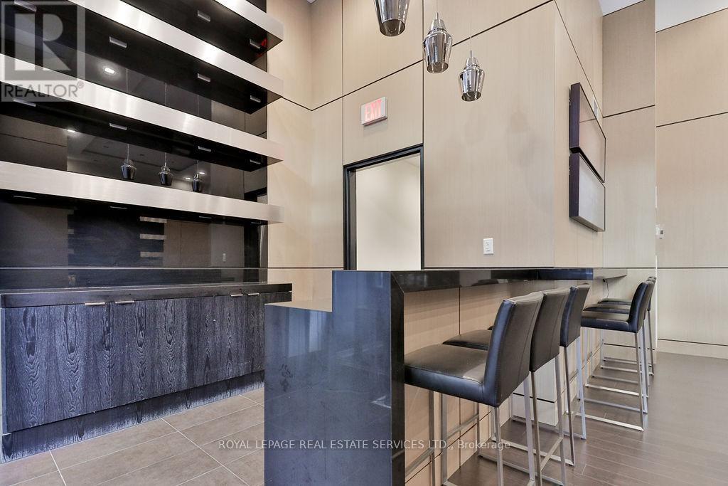 908 - 58 Orchard View Boulevard Property Photo 31