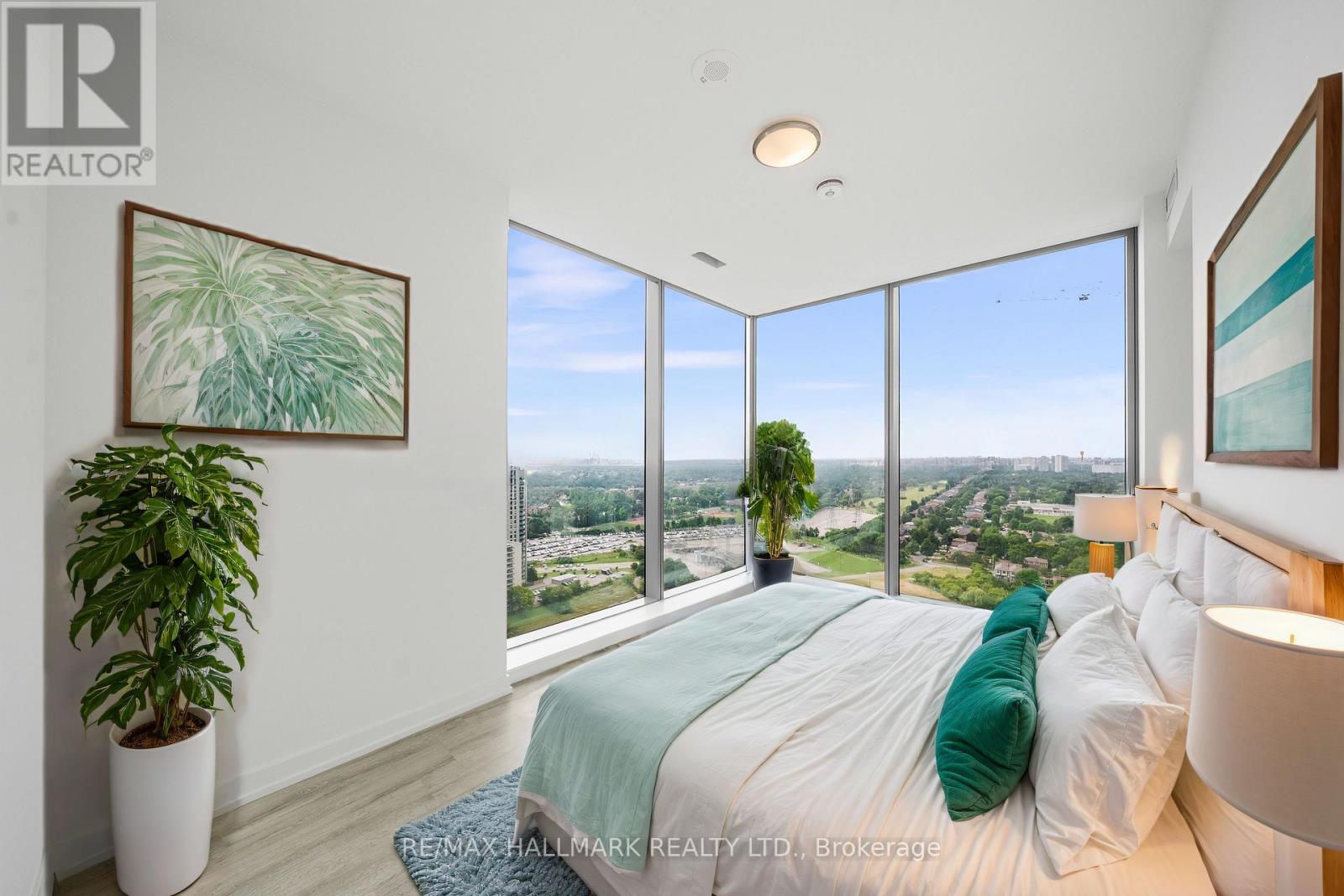 N2708 - 7 Golden Lion Heights Property Photo 6
