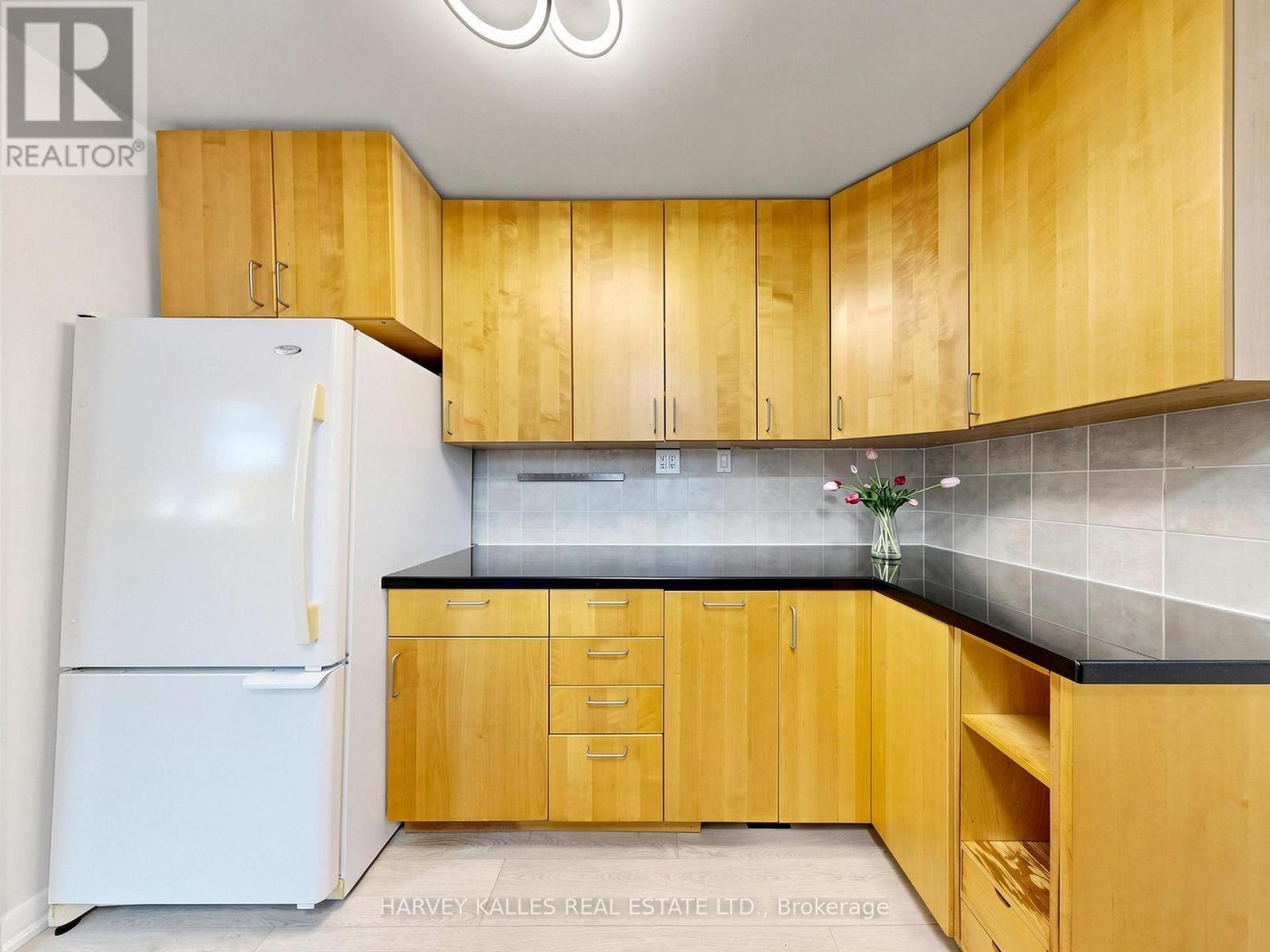 87 Combe Avenue Property Photo 9