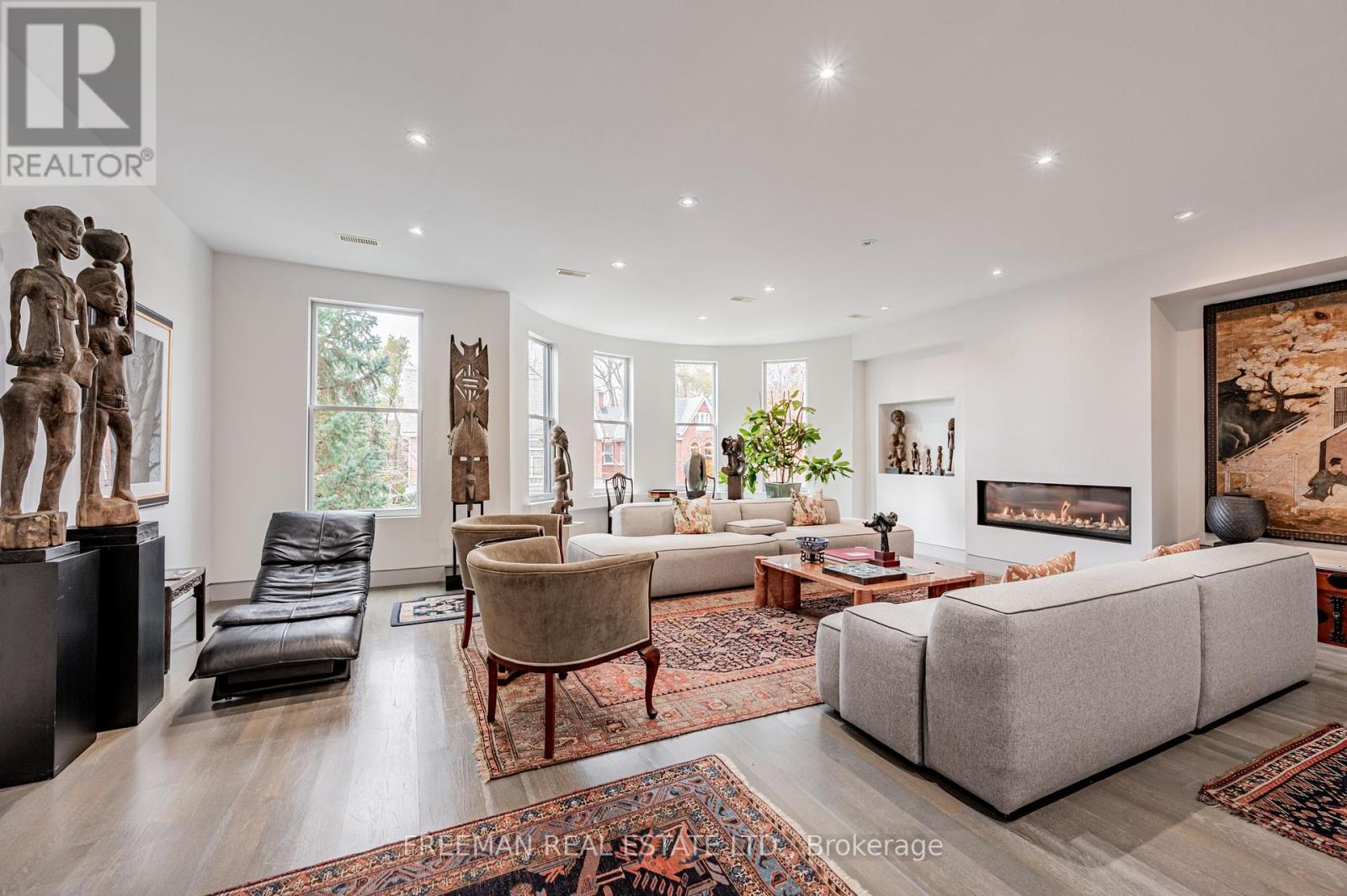 Upper - 21 Howland Avenue Property Photo 6