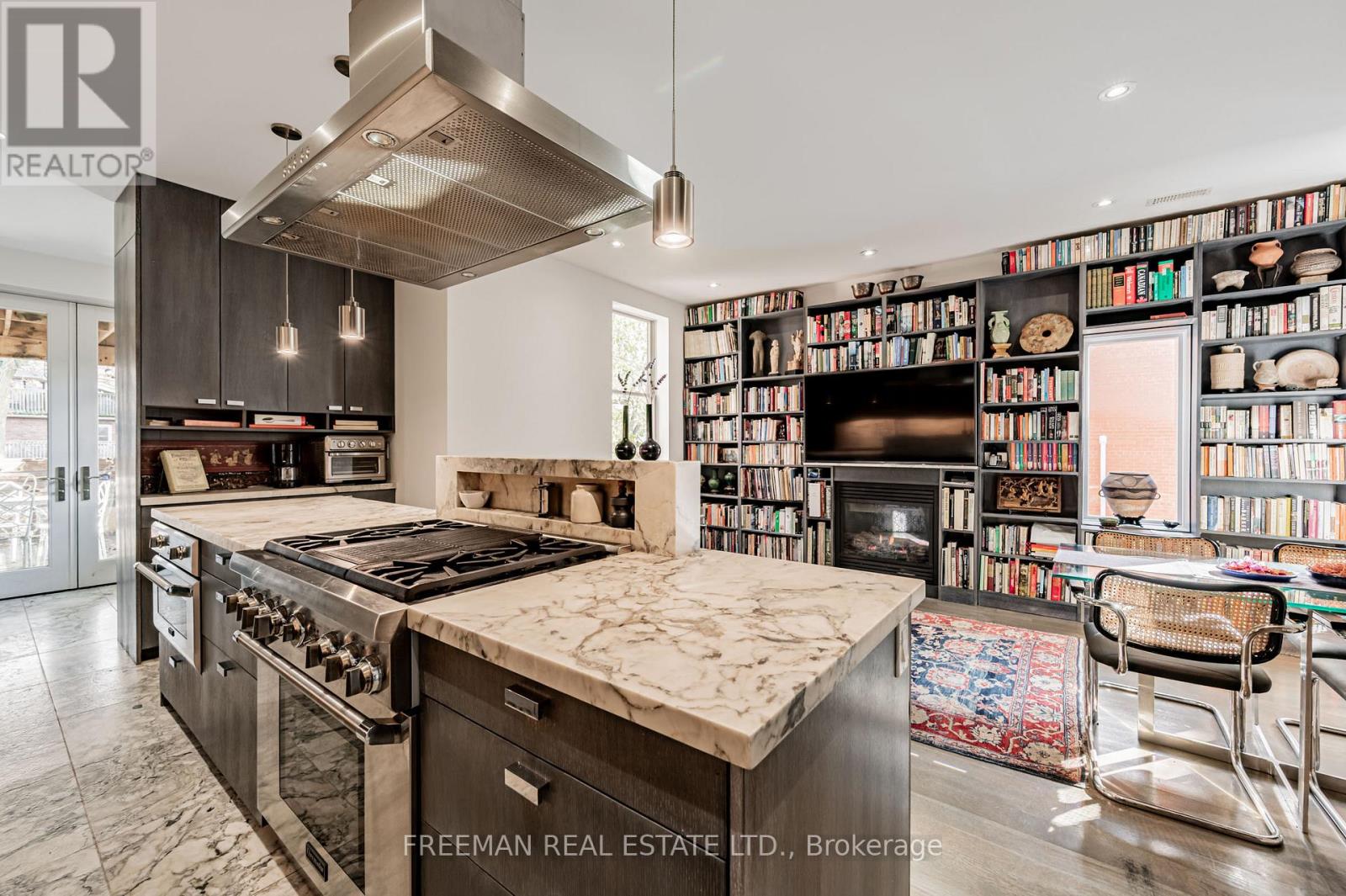 Upper - 21 Howland Avenue Property Photo 15