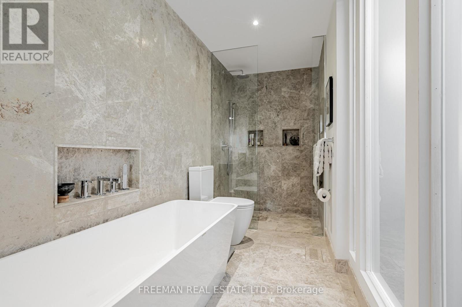 Upper - 21 Howland Avenue Property Photo 26