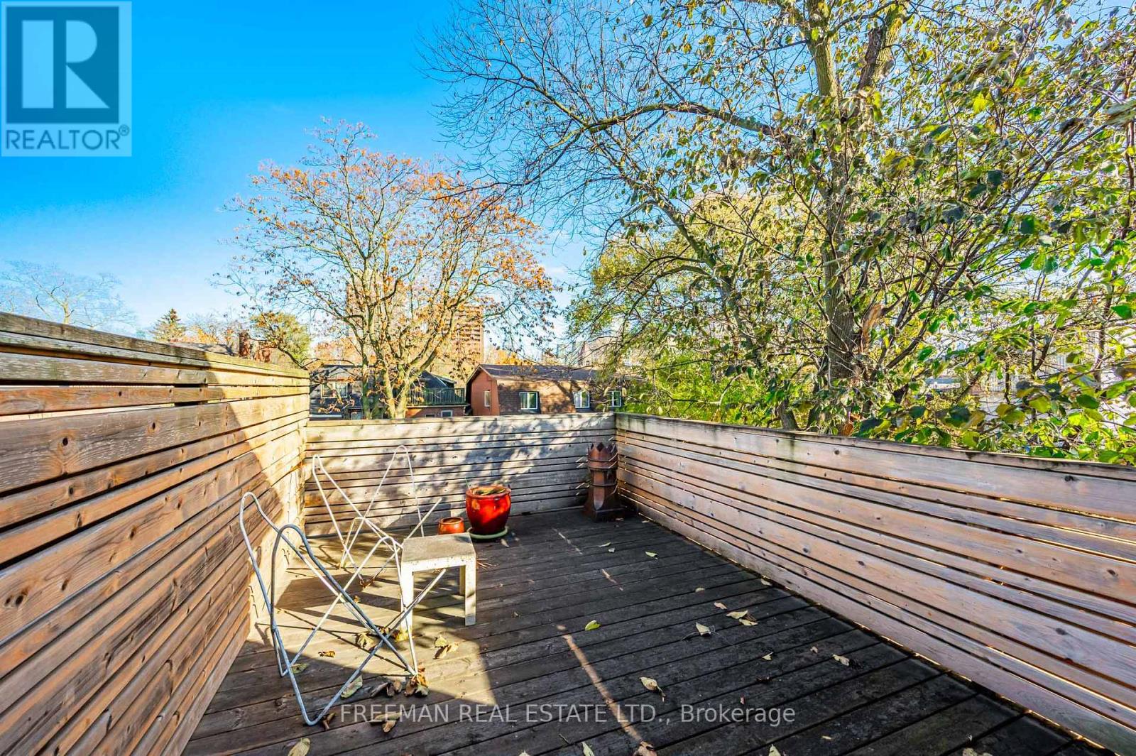 Upper - 21 Howland Avenue Property Photo 36