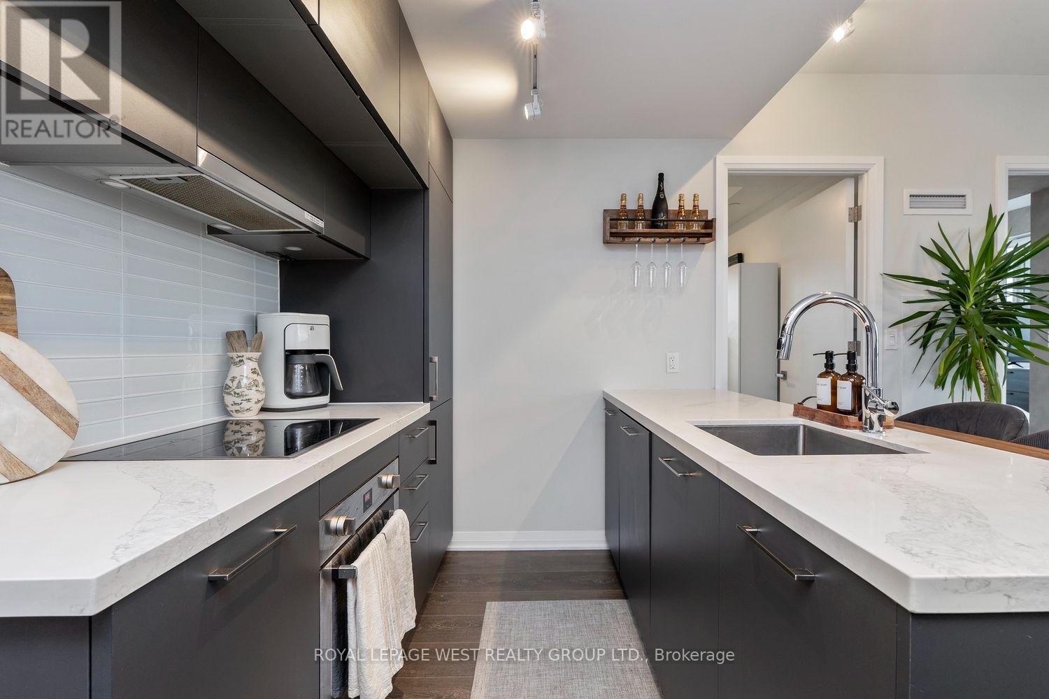 2304 - 99 Foxbar Road Property Photo 4