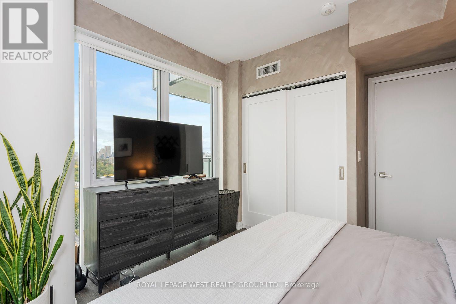 2304 - 99 Foxbar Road Property Photo 16
