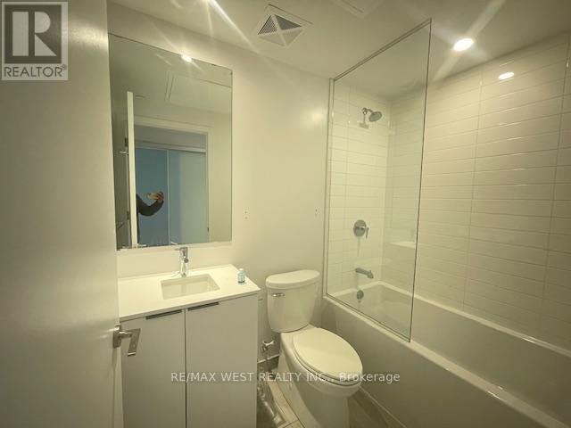 910 - 50 Power Street Property Photo 11