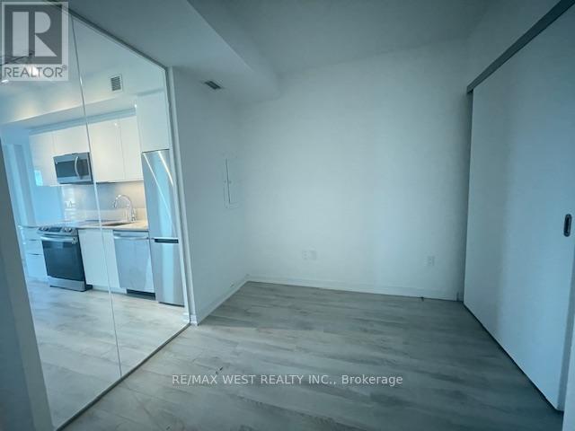 910 - 50 Power Street Property Photo 12
