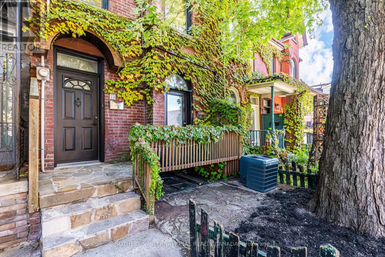 13 Euclid Avenue Property Photo 1
