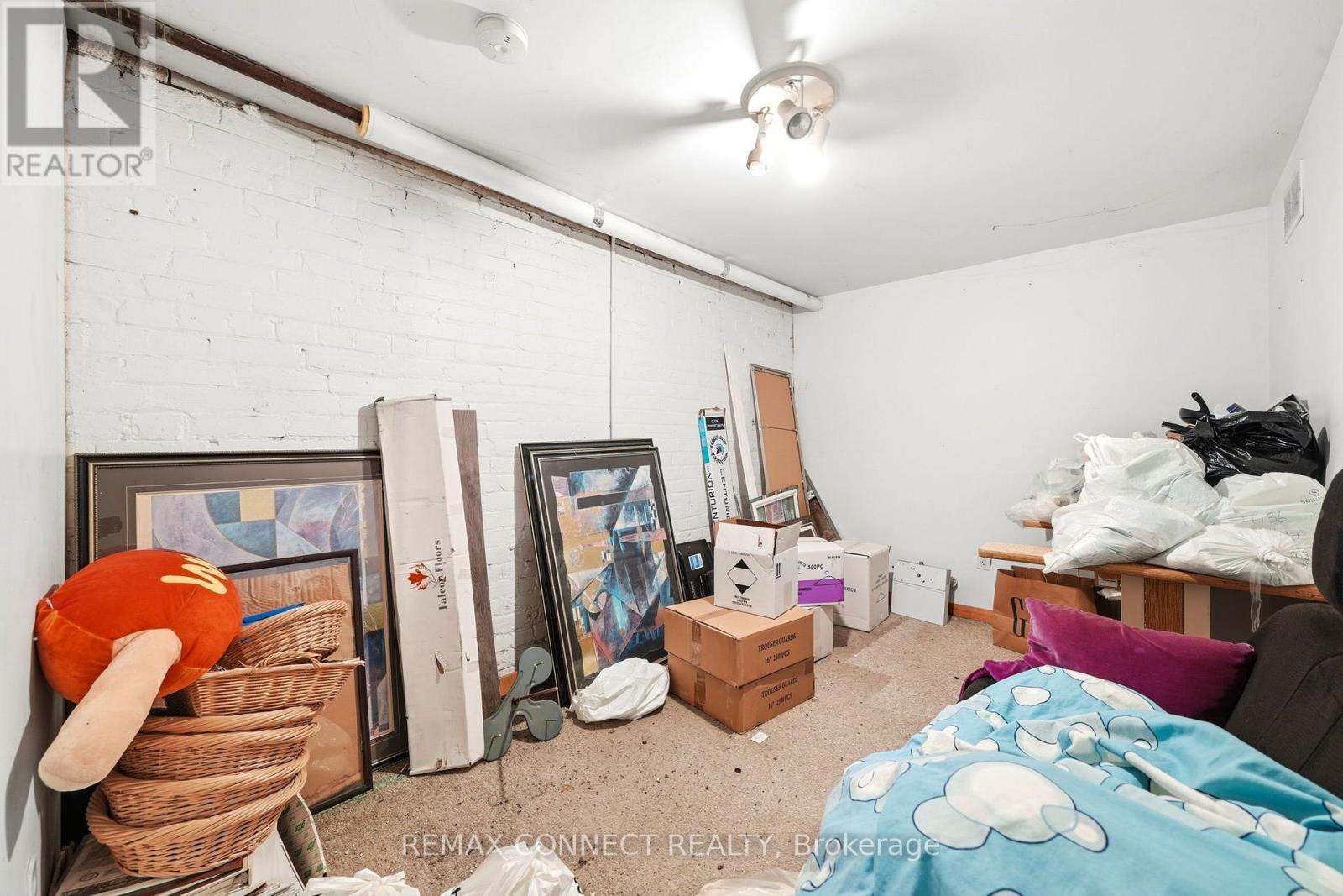 544 Queen Street W Property Photo 34