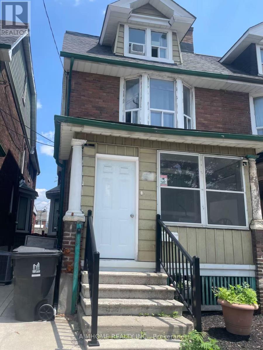 625 Bathurst Street Property Photo 1