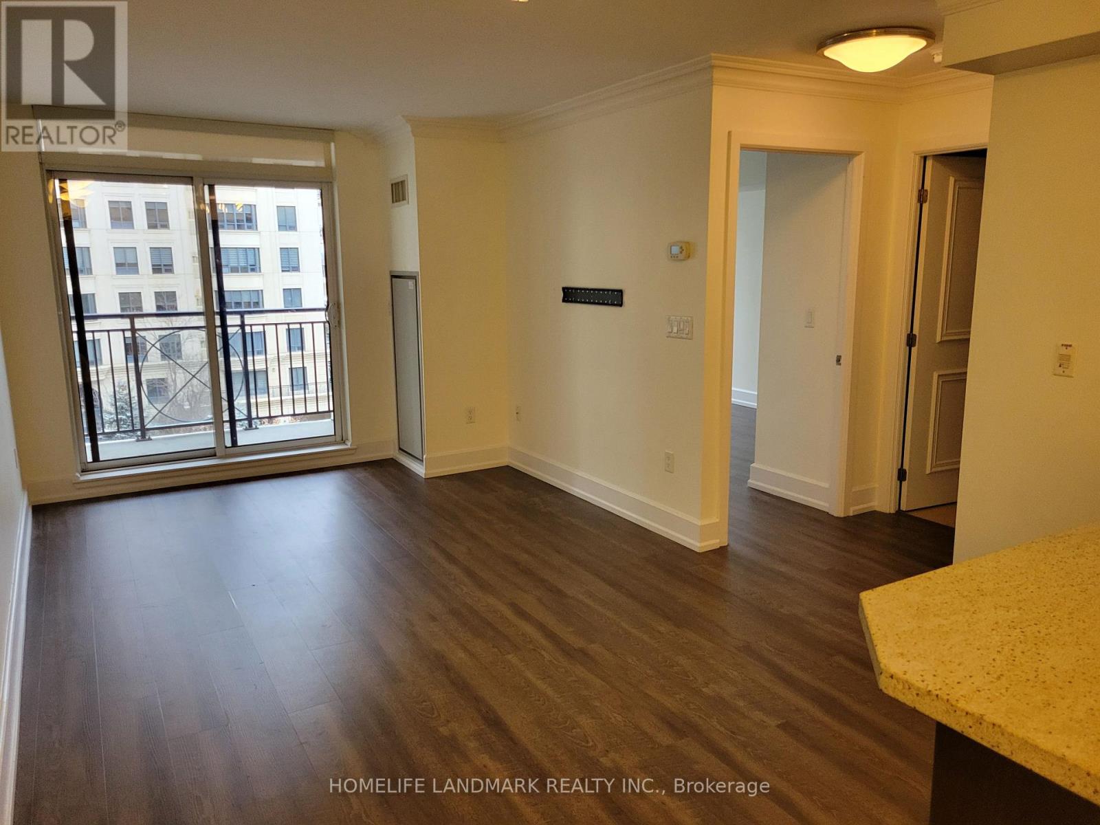 503 - 650 Sheppard Avenue E Property Photo 5