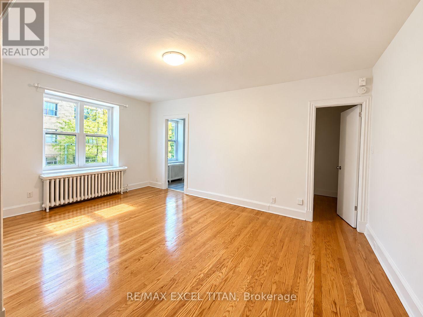 4 - 1 Mallory Gardens Property Photo 6