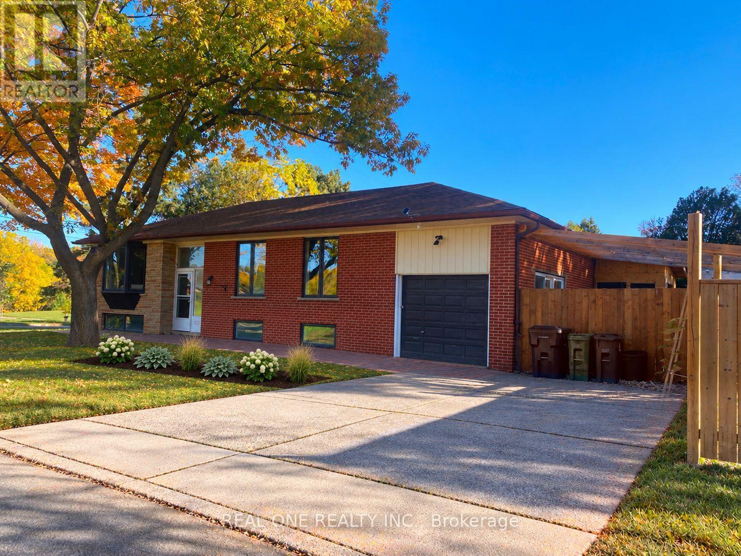149 Bishop Avenue Property Photo 1