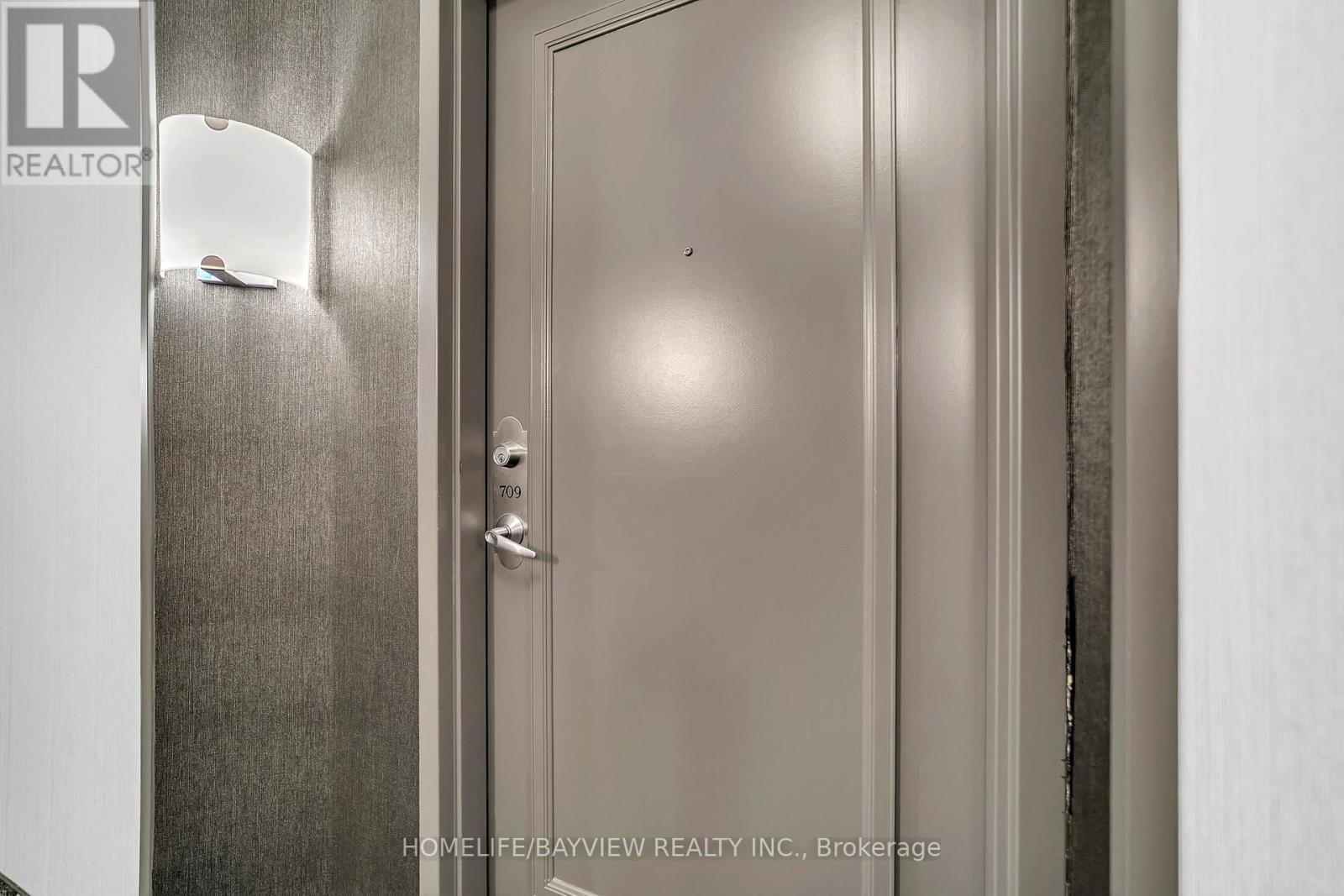 709 - 155 Beecroft Road Property Photo 9