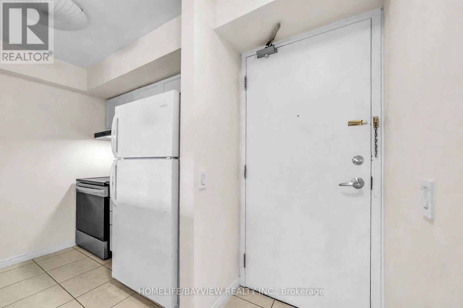 709 - 155 Beecroft Road Property Photo 11