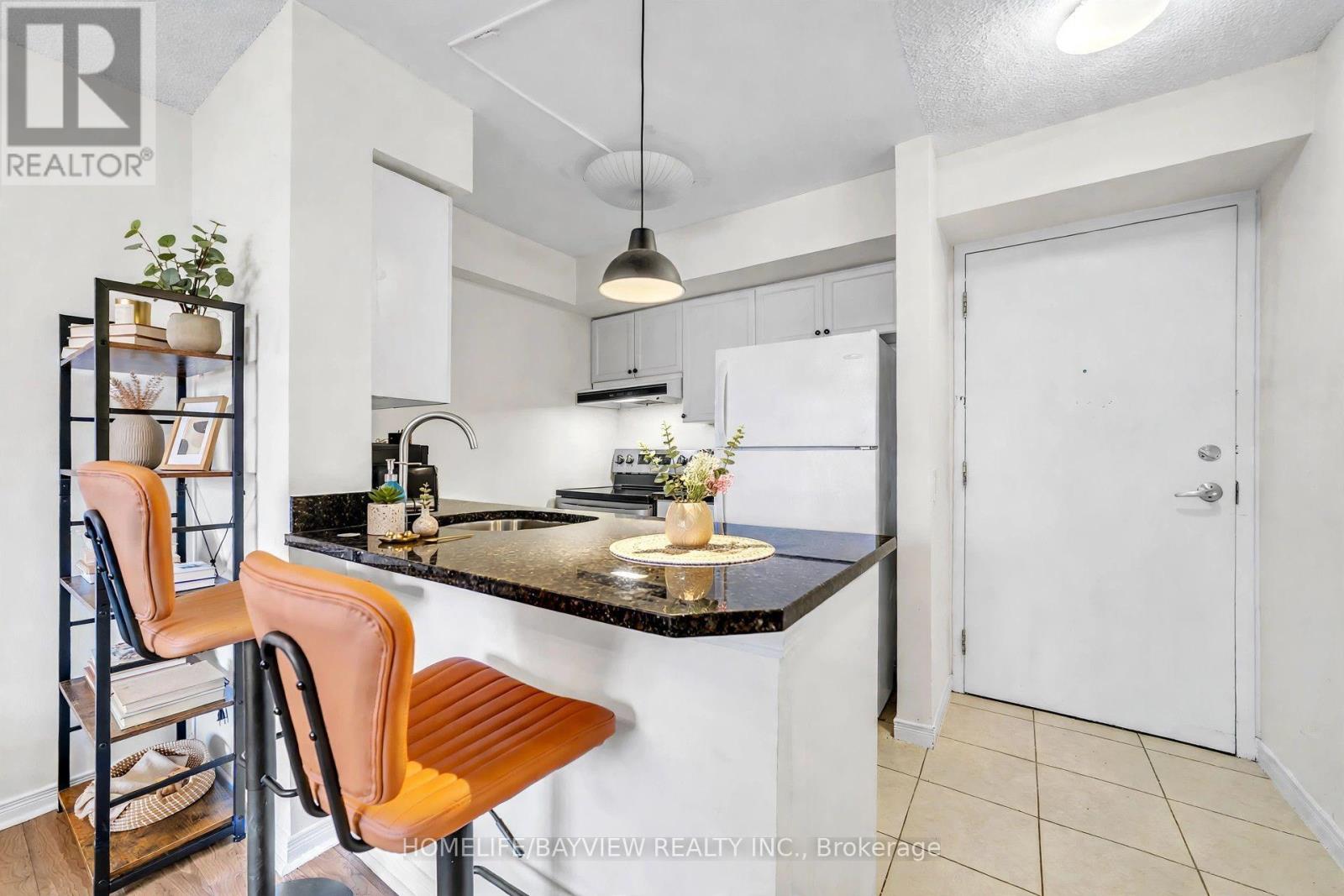 709 - 155 Beecroft Road Property Photo 12