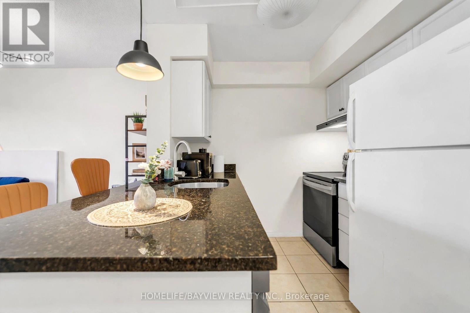 709 - 155 Beecroft Road Property Photo 13