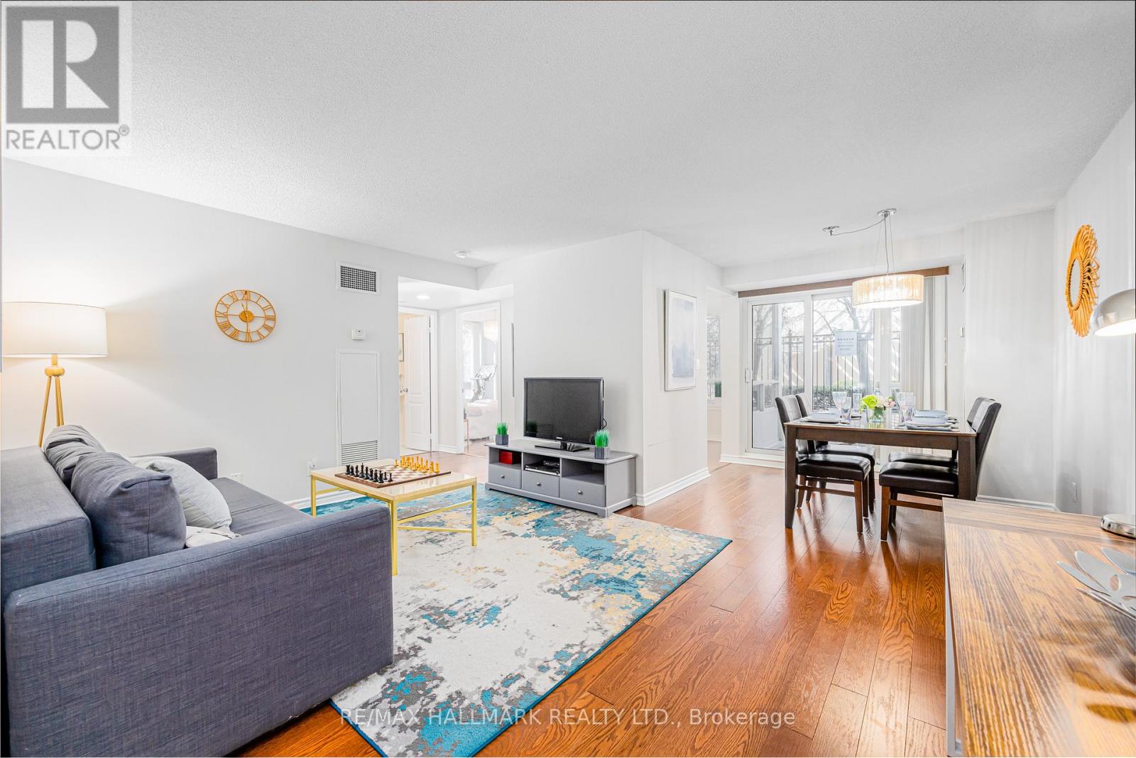 112 - 3 Rean Drive Property Photo 5