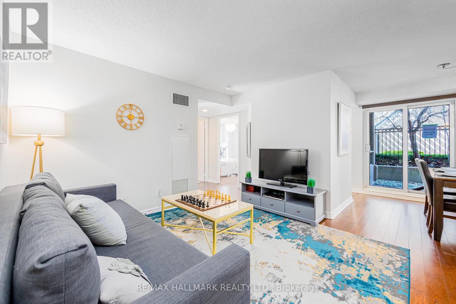 112 - 3 Rean Drive Property Photo 6