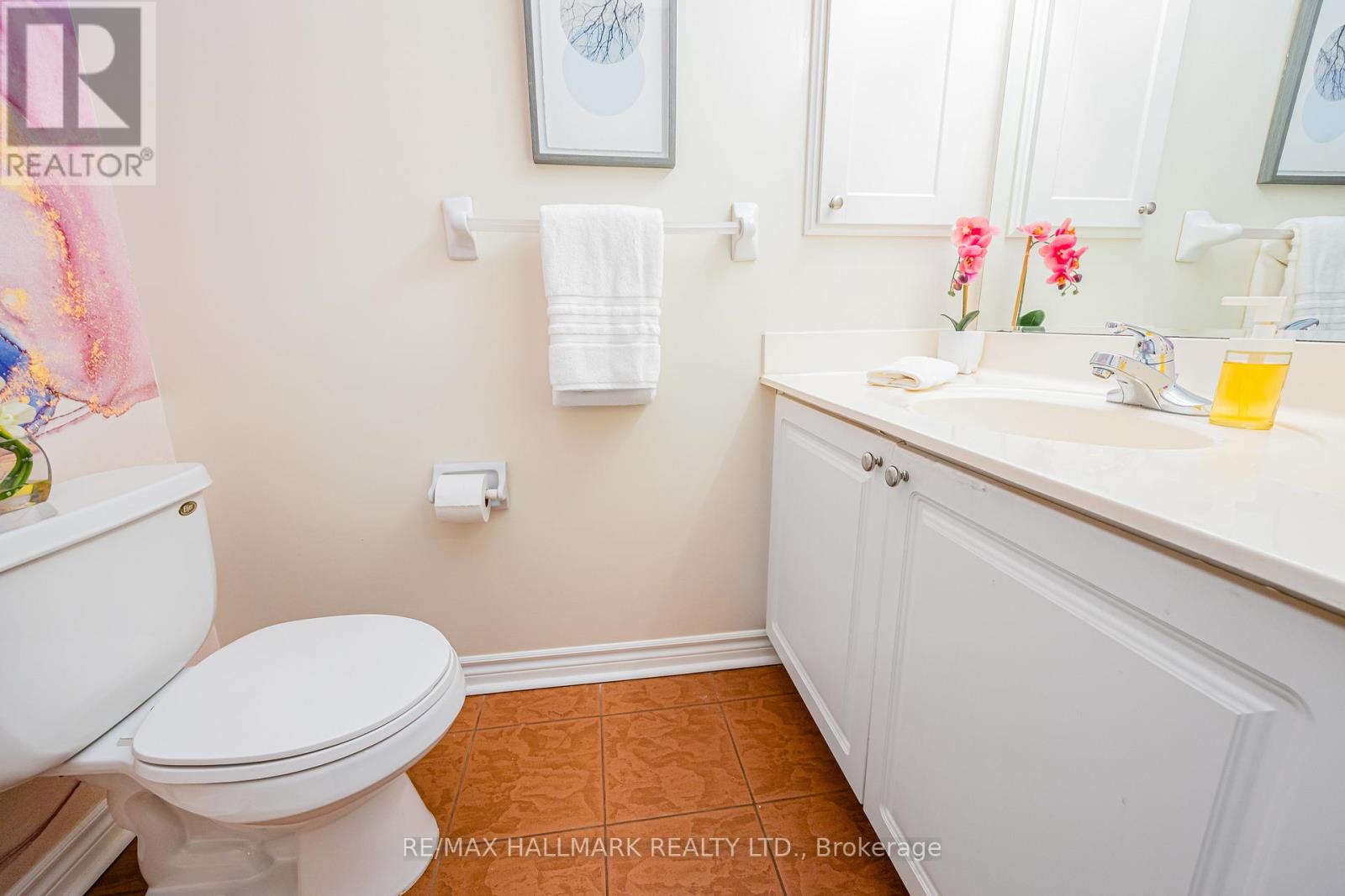 112 - 3 Rean Drive Property Photo 20