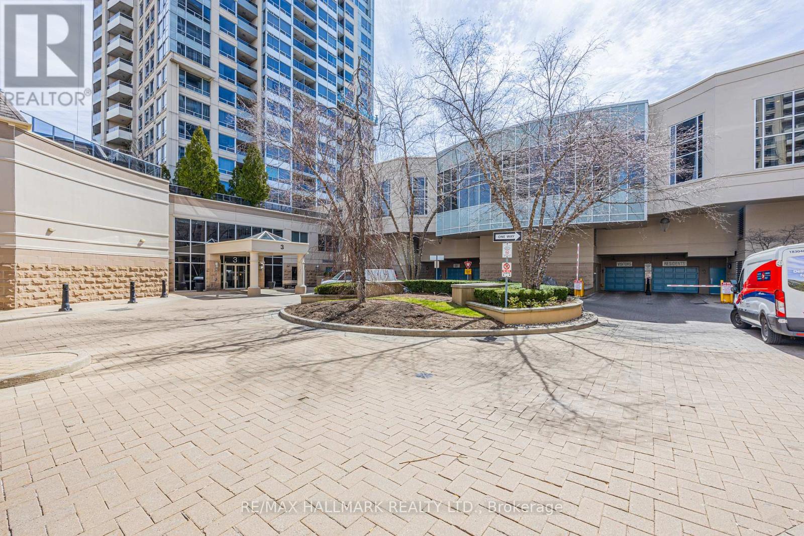 112 - 3 Rean Drive Property Photo 27