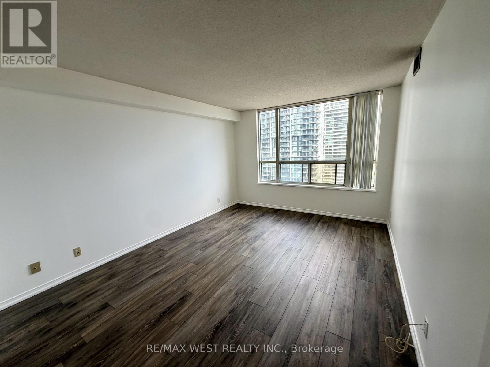 2405 - 100 Upper Madison Avenue Property Photo 12