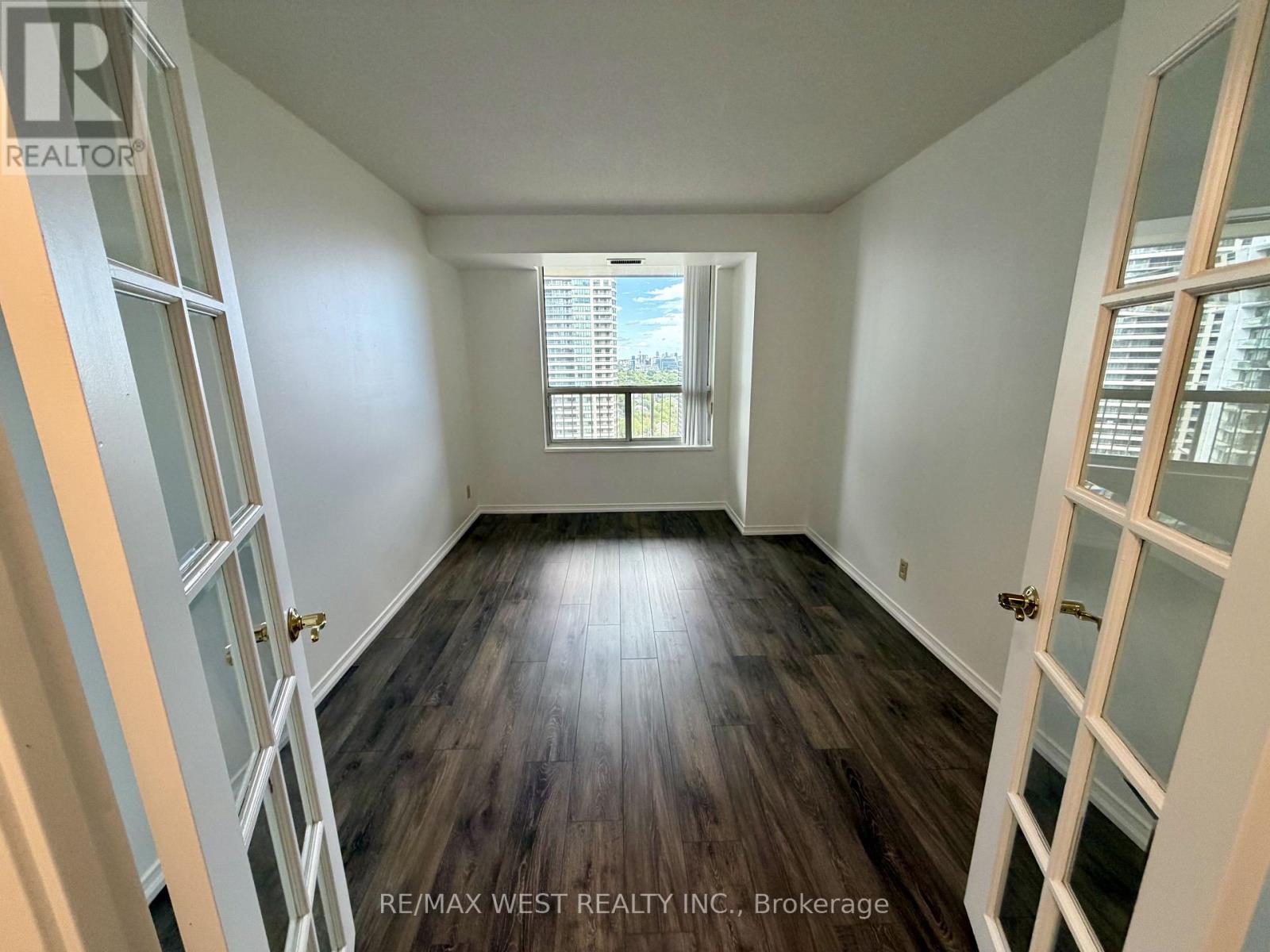 2405 - 100 Upper Madison Avenue Property Photo 20