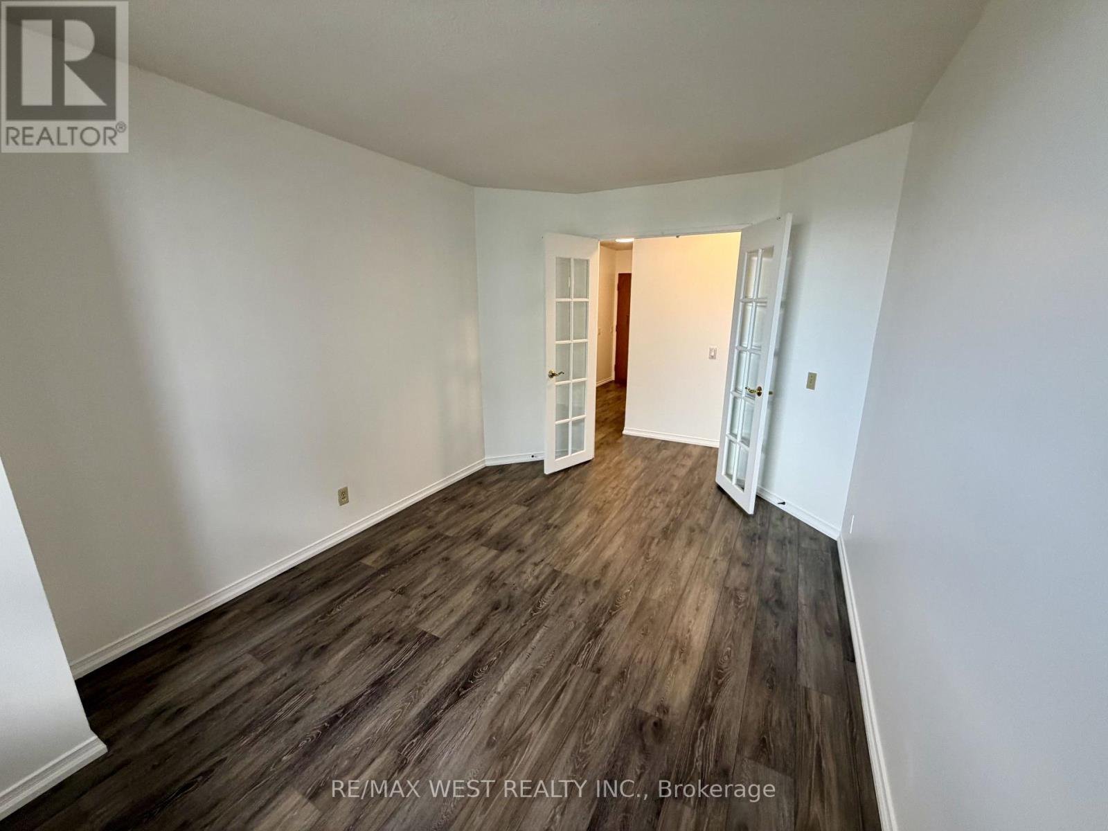 2405 - 100 Upper Madison Avenue Property Photo 21