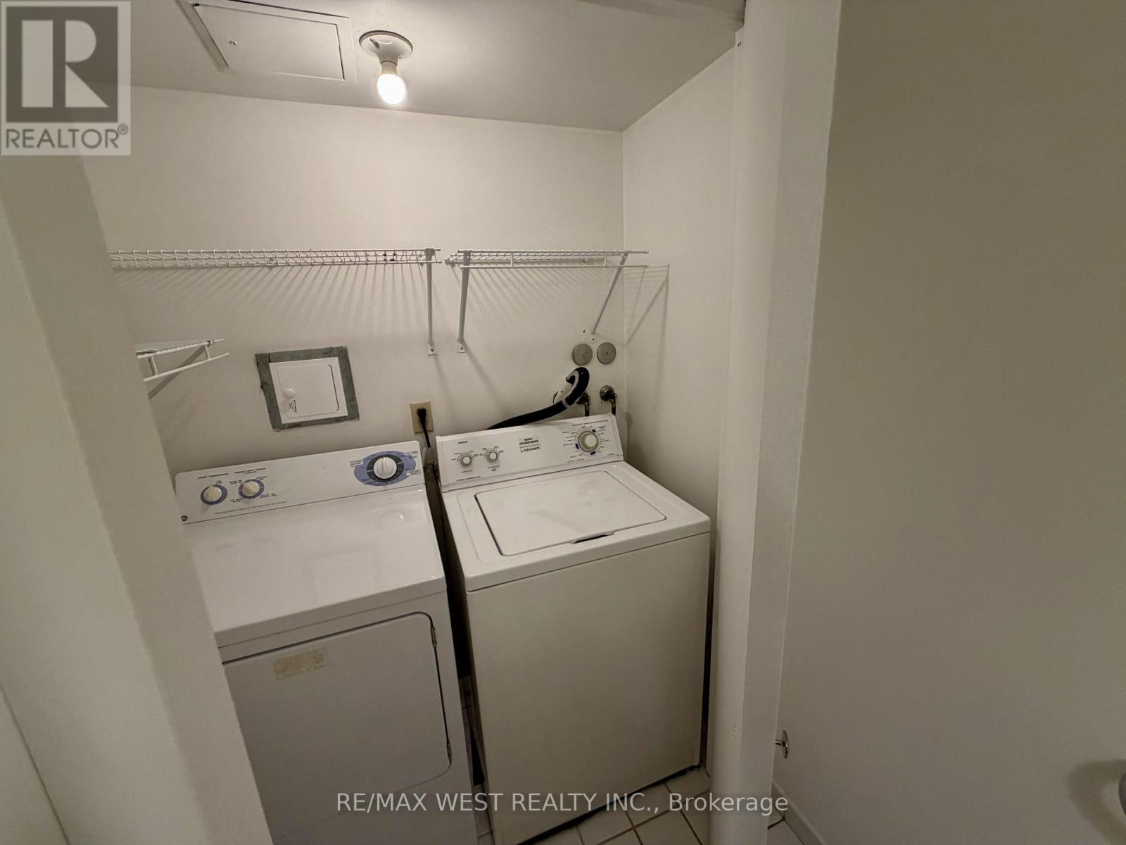 2405 - 100 Upper Madison Avenue Property Photo 24