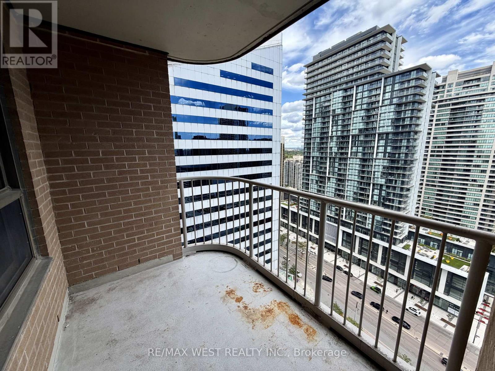 2405 - 100 Upper Madison Avenue Property Photo 26
