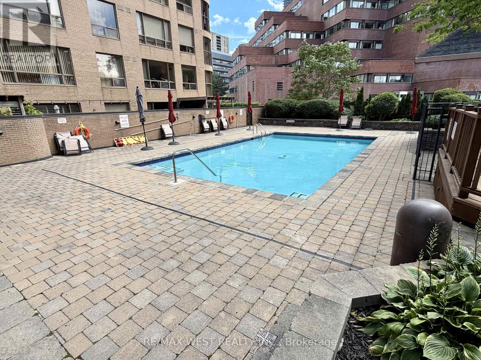 2405 - 100 Upper Madison Avenue Property Photo 27