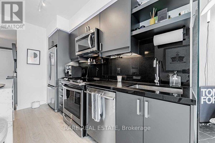 1109 - 50 Wellesley Street E Property Photo 7