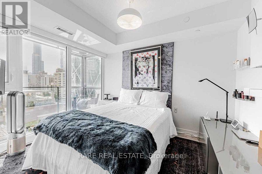 1109 - 50 Wellesley Street E Property Photo 14