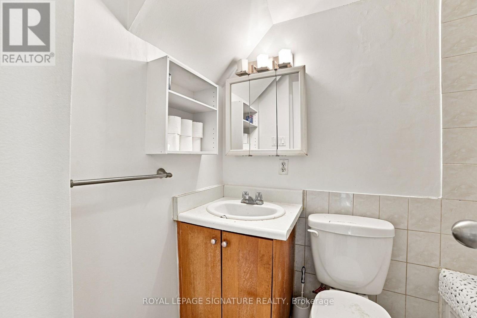 18 - 325 Jarvis Street Property Photo 7